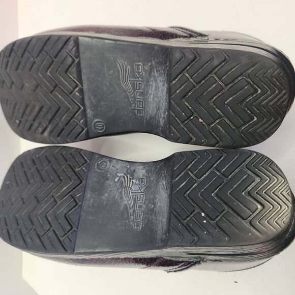 Dansko Womens Dark Red Crackle Design Professional Clog Comfort Shoes Size 40 - Picture 9 of 10